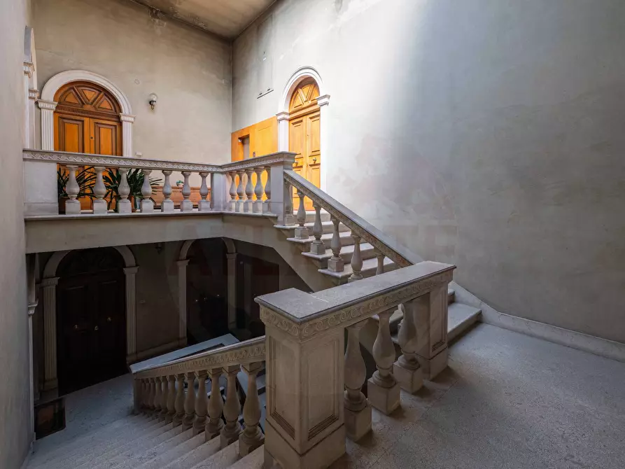 Immagine 80 di Attico in vendita  in Corso Porta Borsari a Verona