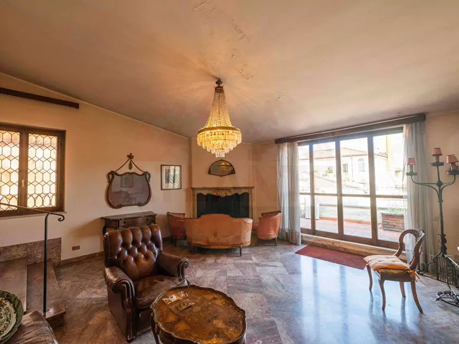 Immagine 31 di Attico in vendita  in Corso Porta Borsari a Verona