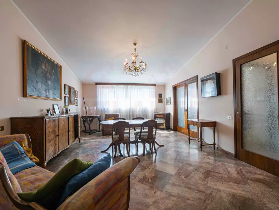 Immagine 44 di Attico in vendita  in Corso Porta Borsari a Verona