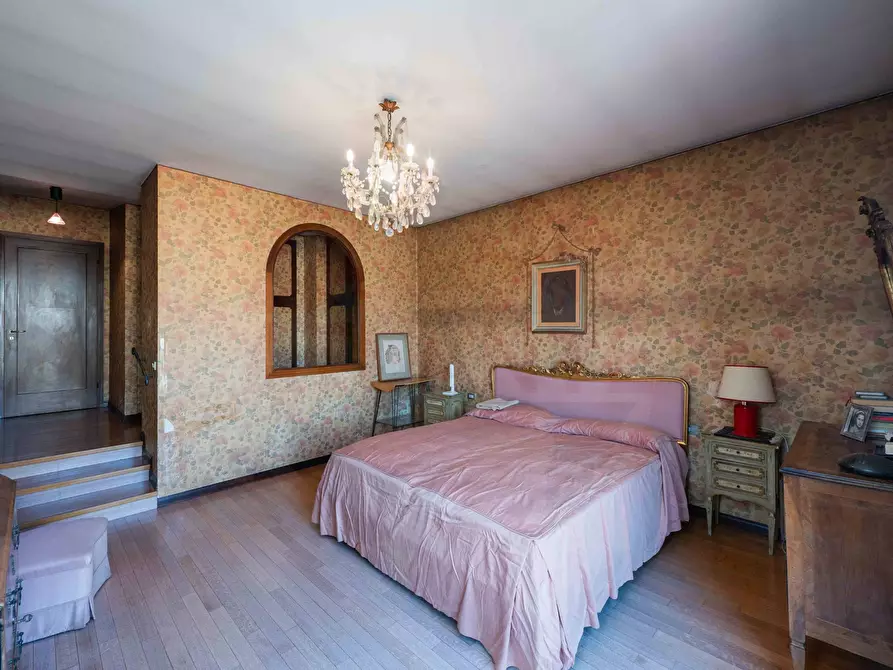 Immagine 72 di Attico in vendita  in Corso Porta Borsari a Verona