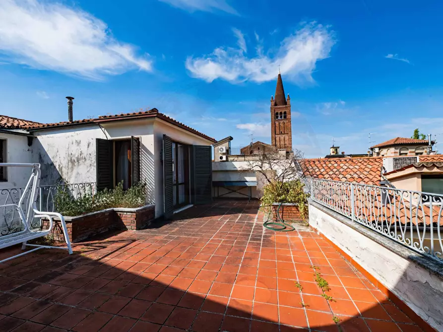 Immagine 92 di Attico in vendita  in Corso Porta Borsari a Verona