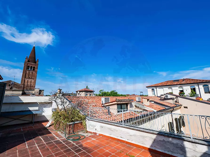 Immagine 3 di Attico in vendita  in Corso Porta Borsari a Verona