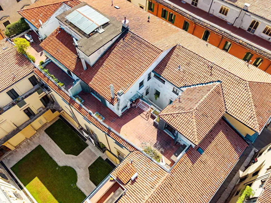 Immagine 95 di Attico in vendita  in Corso Porta Borsari a Verona