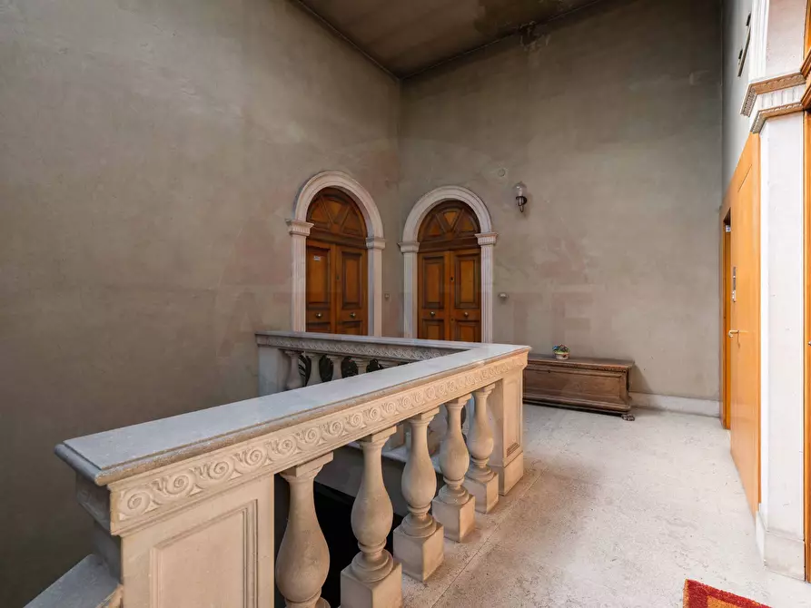 Immagine 103 di Attico in vendita  in Corso Porta Borsari a Verona