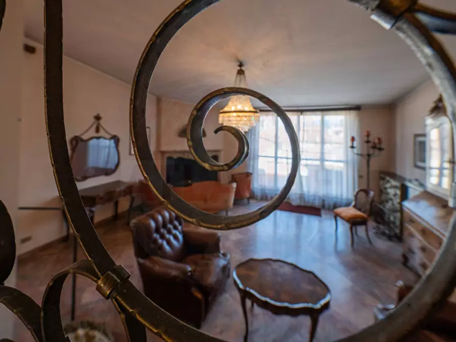 Immagine 106 di Attico in vendita  in Corso Porta Borsari a Verona