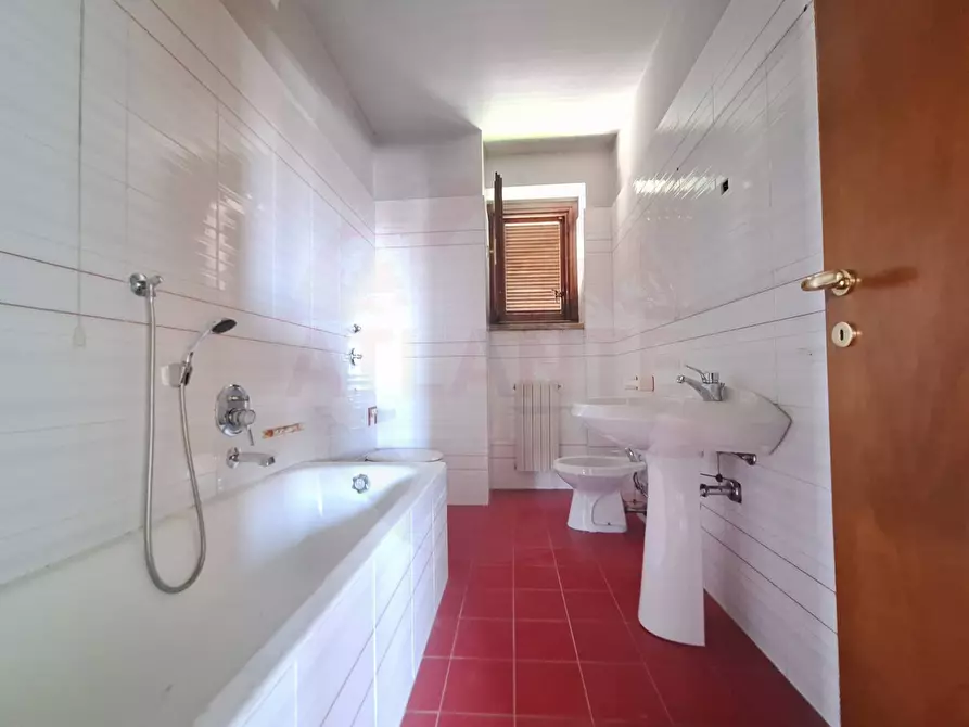 Immagine 16 di Appartamento in vendita  in via Circonvallazione a Adro