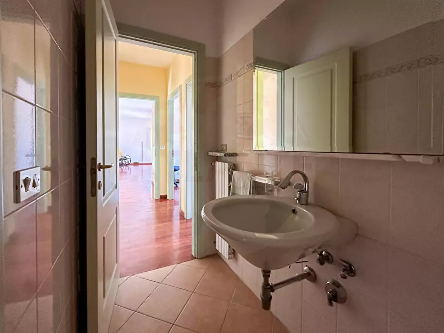 Immagine 23 di Appartamento in vendita  in Via della Bollente 46 a Acqui Terme