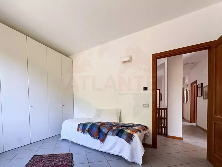 Immagine 45 di Villa in vendita  in Via San Defendente 523 a Acqui Terme
