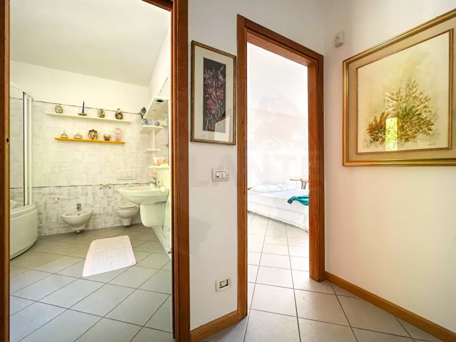 Immagine 31 di Villa in vendita  in Via San Defendente 523 a Acqui Terme