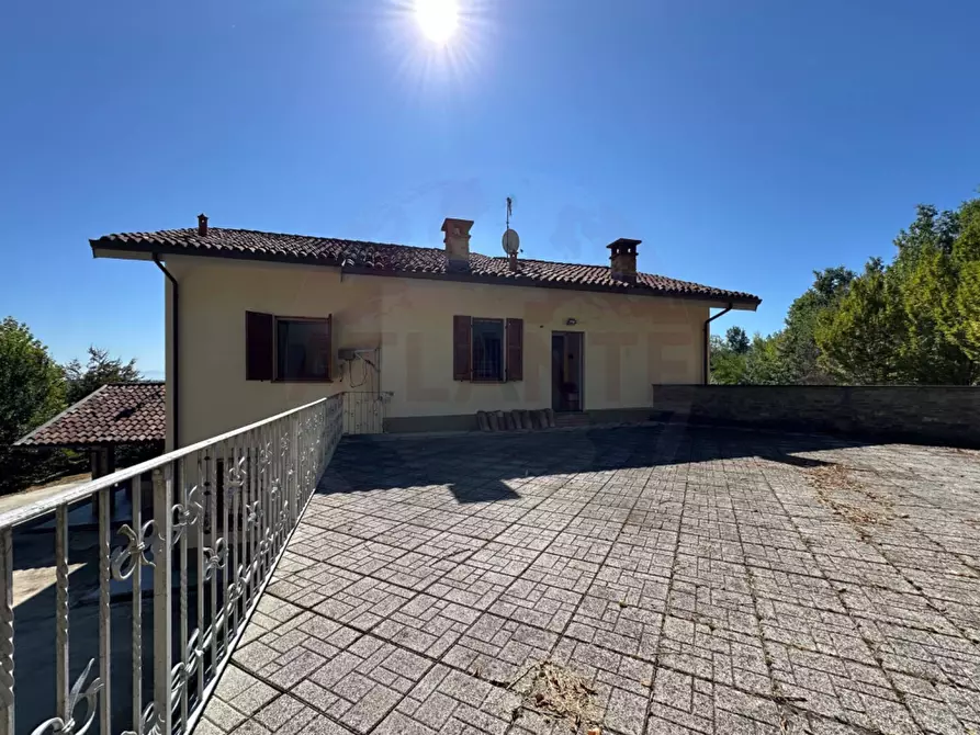 Immagine 48 di Villa in vendita  in Via San Defendente 523 a Acqui Terme