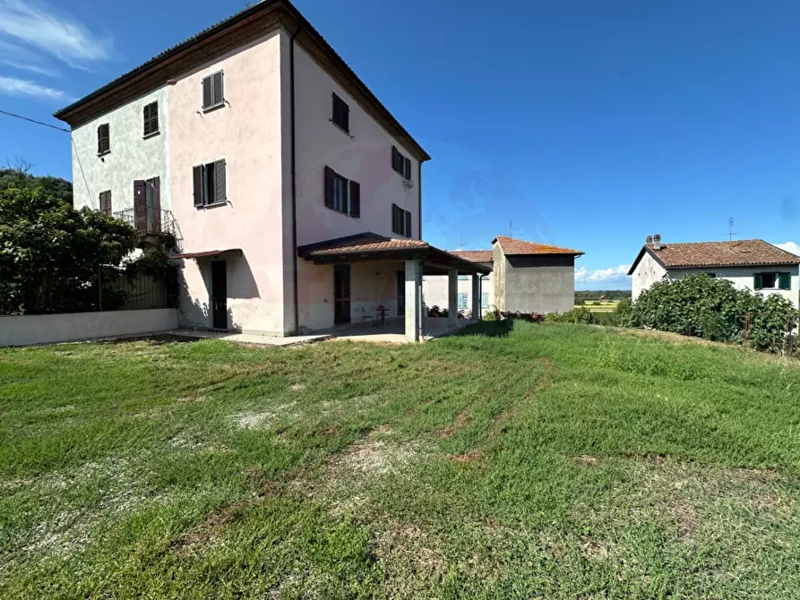 Immagine 1 di Casa semindipendente in vendita  in Regione Torrazza a Strevi