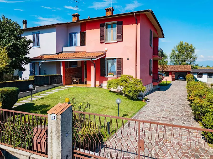 Immagine 2 di Villa in vendita  in Via Giacomo Perlasca 200 a Brandico