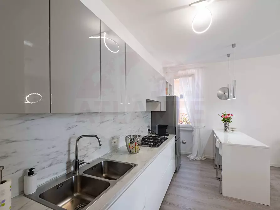 Immagine 9 di Villa in vendita  in Via Giacomo Perlasca 200 a Brandico