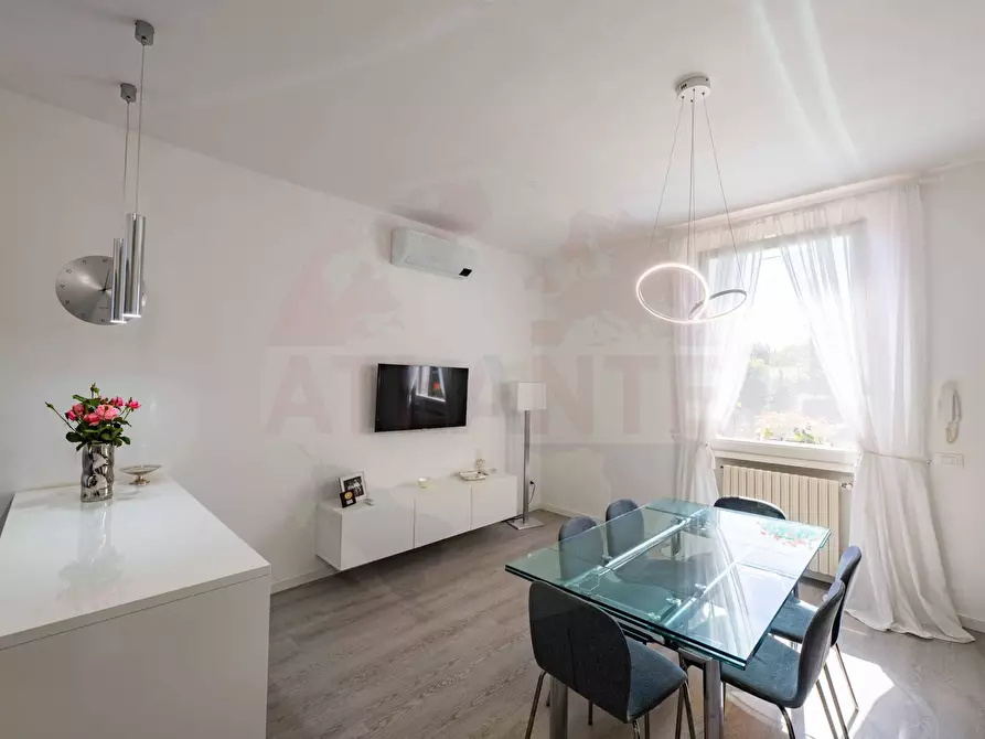 Immagine 10 di Villa in vendita  in Via Giacomo Perlasca 200 a Brandico