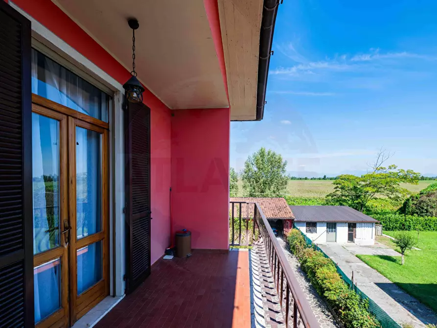 Immagine 24 di Villa in vendita  in Via Giacomo Perlasca 200 a Brandico