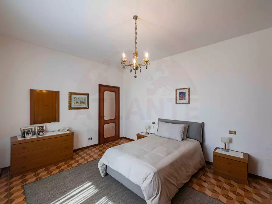 Immagine 30 di Villa in vendita  in Via Giacomo Perlasca 200 a Brandico