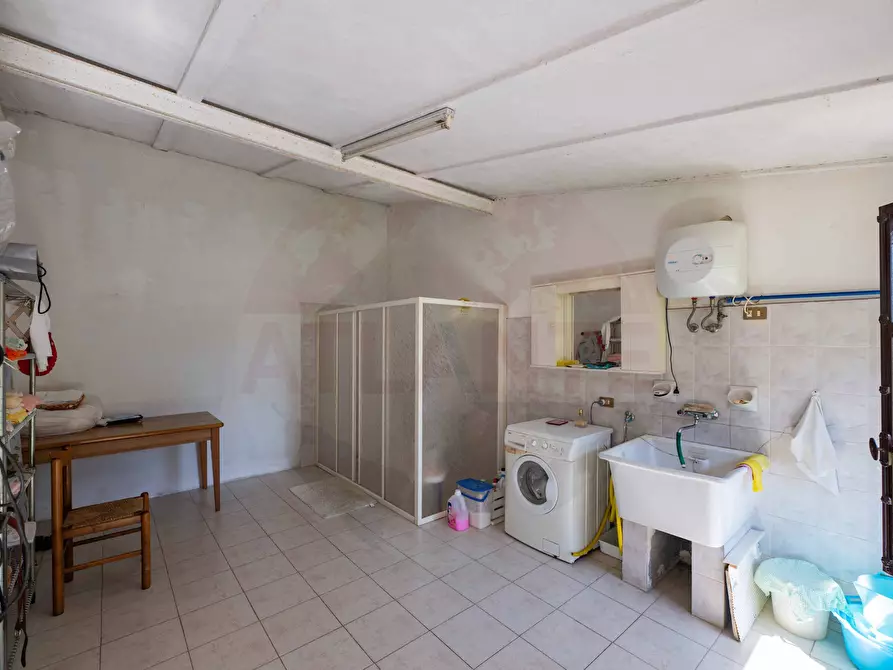 Immagine 62 di Villa in vendita  in Via Giacomo Perlasca 200 a Brandico