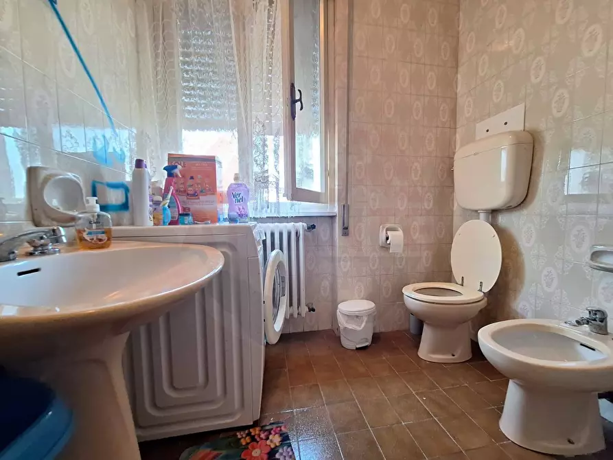 Immagine 11 di Casa semindipendente in vendita  in via Mincio 3 a Chiari