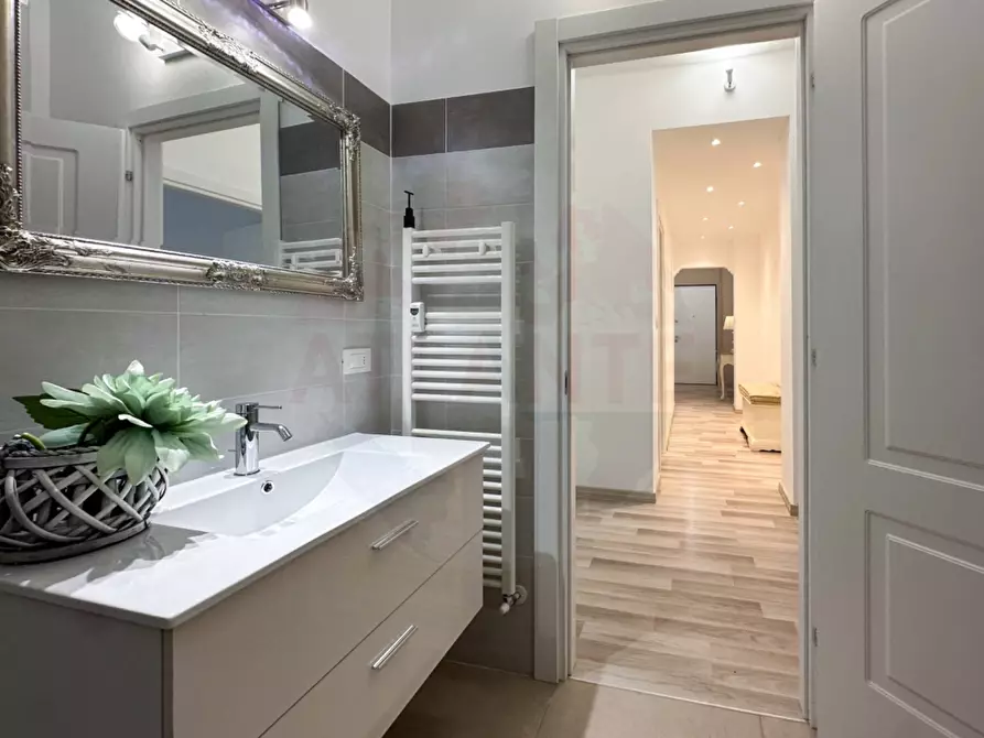 Immagine 23 di Appartamento in vendita  in Via Ghione a Acqui Terme