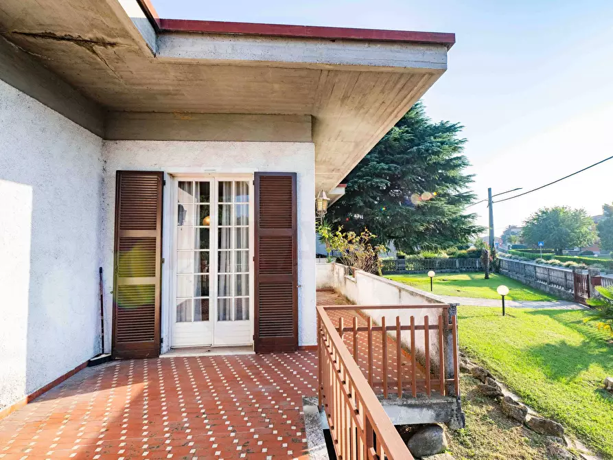 Immagine 6 di Villa in vendita  in via F.lli Kennedy 345 a Castrezzato