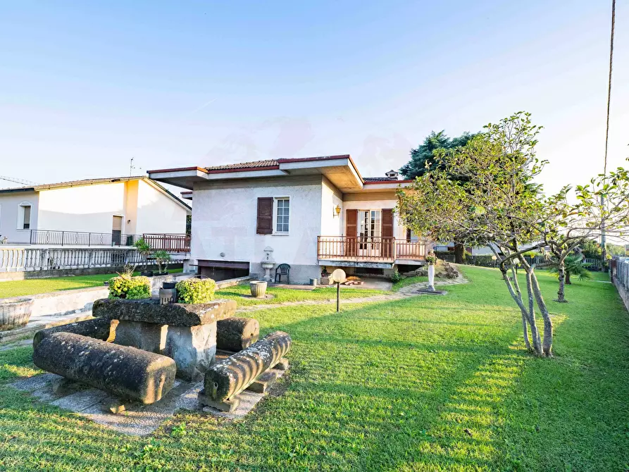 Immagine 37 di Villa in vendita  in via F.lli Kennedy 345 a Castrezzato