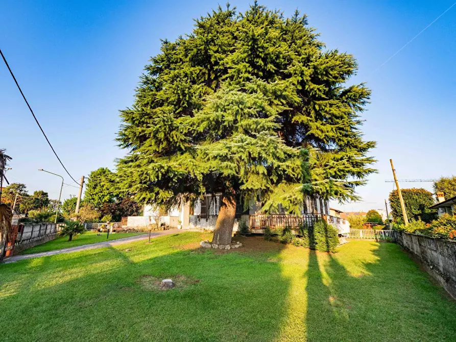 Immagine 42 di Villa in vendita  in via F.lli Kennedy 345 a Castrezzato