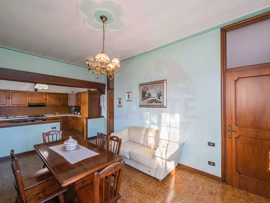 Immagine 52 di Villa in vendita  in via F.lli Kennedy 345 a Castrezzato