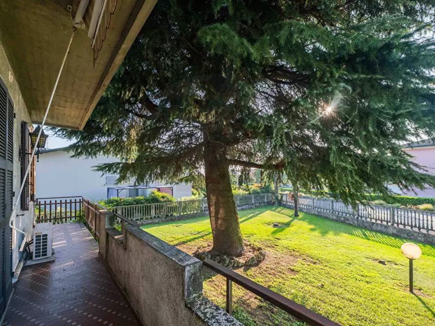 Immagine 59 di Villa in vendita  in via F.lli Kennedy 345 a Castrezzato