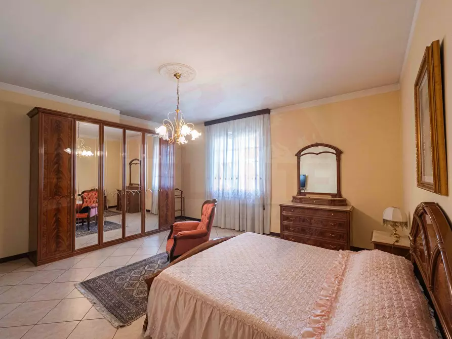 Immagine 87 di Villa in vendita  in via F.lli Kennedy 345 a Castrezzato