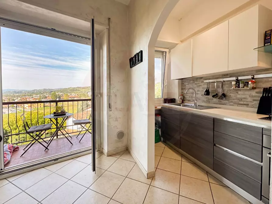 Immagine 1 di Appartamento in vendita  in Strada cMoirano 56 a Acqui Terme