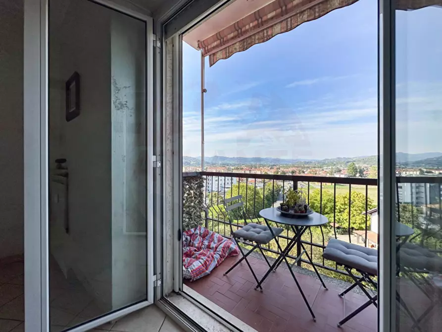 Immagine 11 di Appartamento in vendita  in Strada cMoirano 56 a Acqui Terme