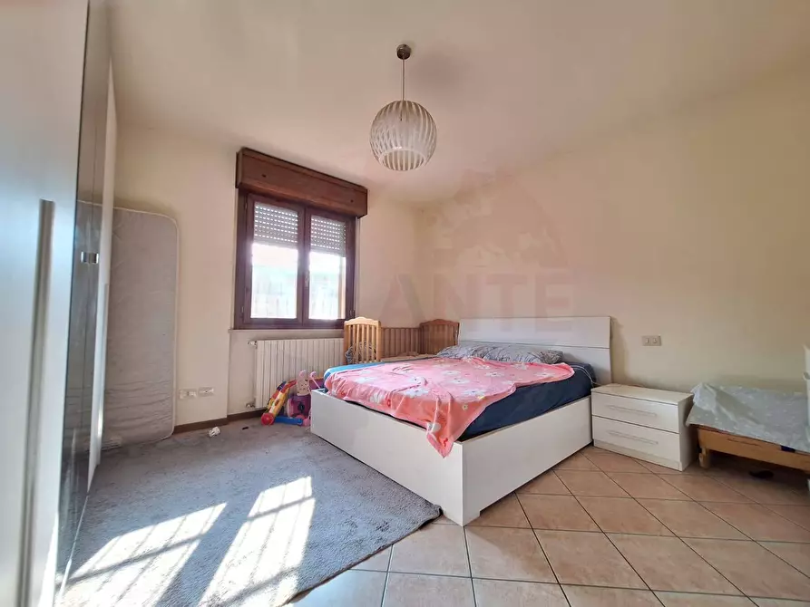 Immagine 7 di Appartamento in vendita  in via Fratelli Cervi 34 a Castrezzato