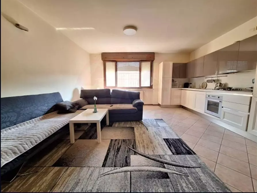 Immagine 5 di Appartamento in vendita  in via Fratelli Cervi 34 a Castrezzato