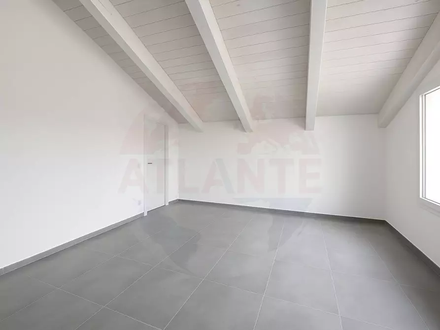 Immagine 24 di Villetta a schiera in vendita  in Via Kennedy snc a Adro