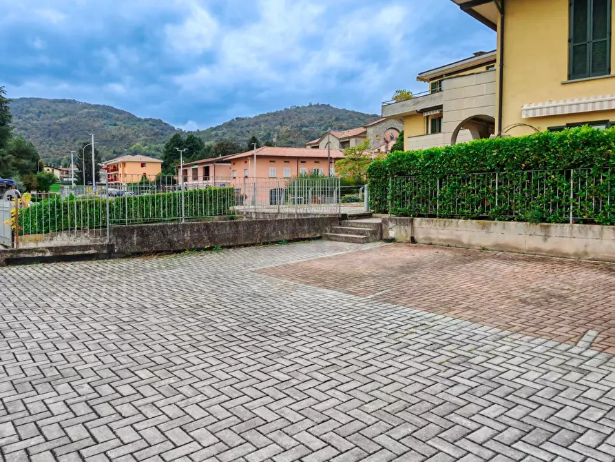 Immagine 31 di Ufficio in vendita  in via Risorgimento 24 a Iseo