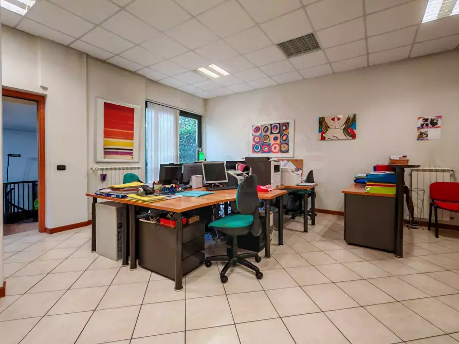 Immagine 4 di Ufficio in vendita  in via Risorgimento 24 a Iseo