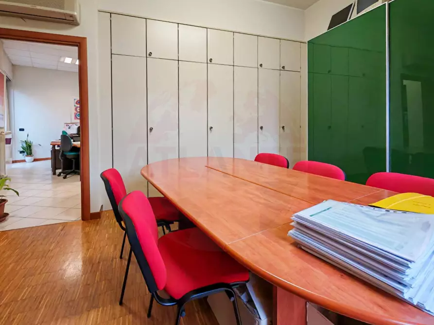 Immagine 17 di Ufficio in vendita  in via Risorgimento 24 a Iseo