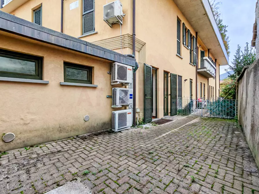 Immagine 18 di Ufficio in vendita  in via Risorgimento 24 a Iseo