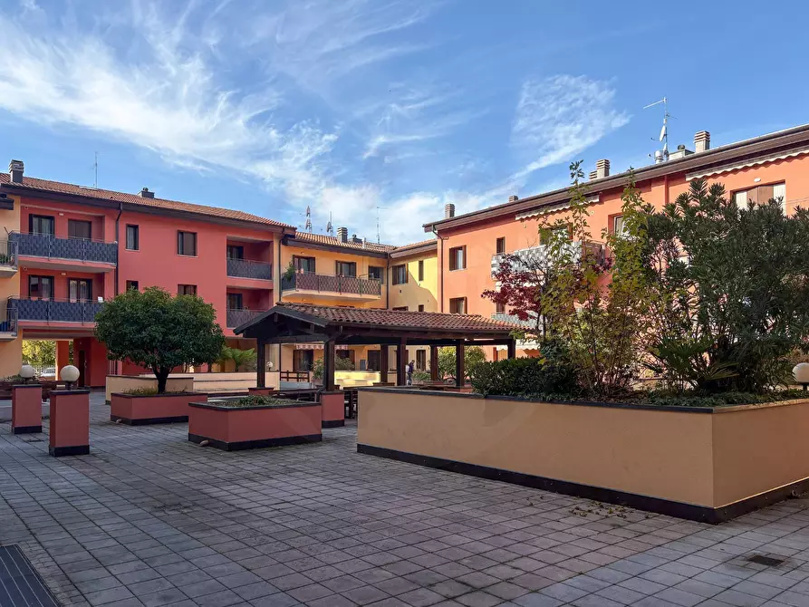 Immagine 1 di Appartamento in vendita  in via Liguria 24 a Cologne