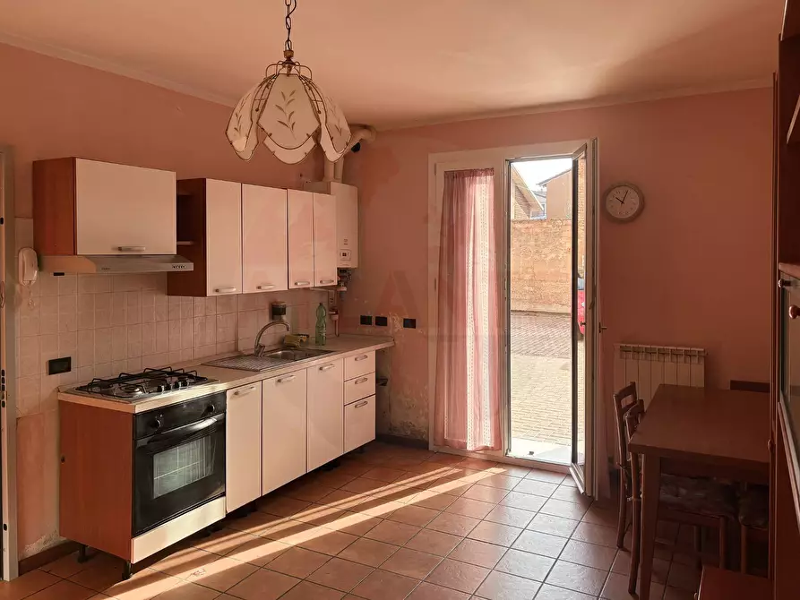 Immagine 4 di Appartamento in vendita  in via Liguria 24 a Cologne