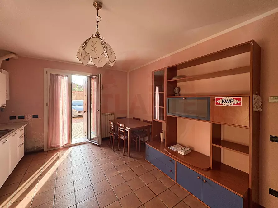 Immagine 3 di Appartamento in vendita  in via Liguria 24 a Cologne