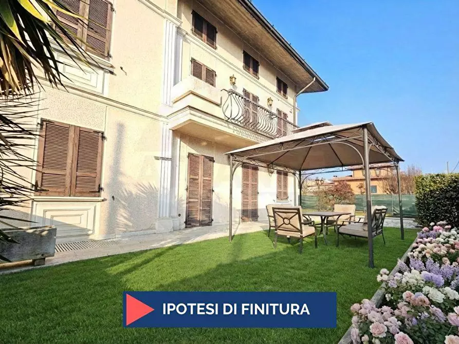 Immagine 1 di Villa in vendita  in Via Cesare battisti snc a Cimbergo