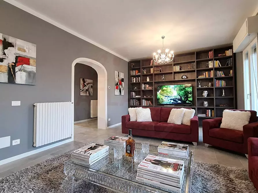 Immagine 27 di Appartamento in vendita  in via risorgimento a Iseo