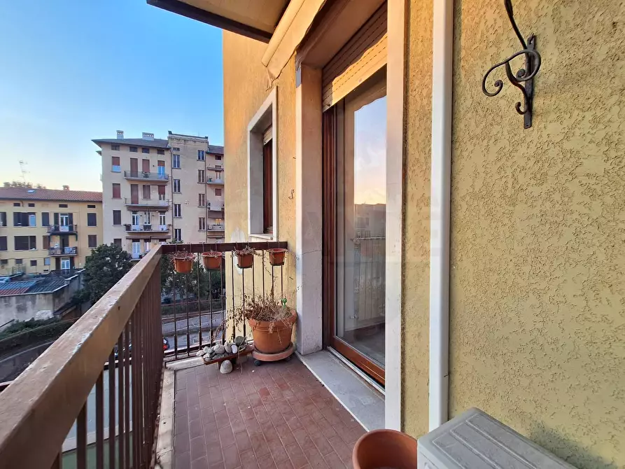 Immagine 35 di Appartamento in vendita  in Viale Italia 2 a Brescia