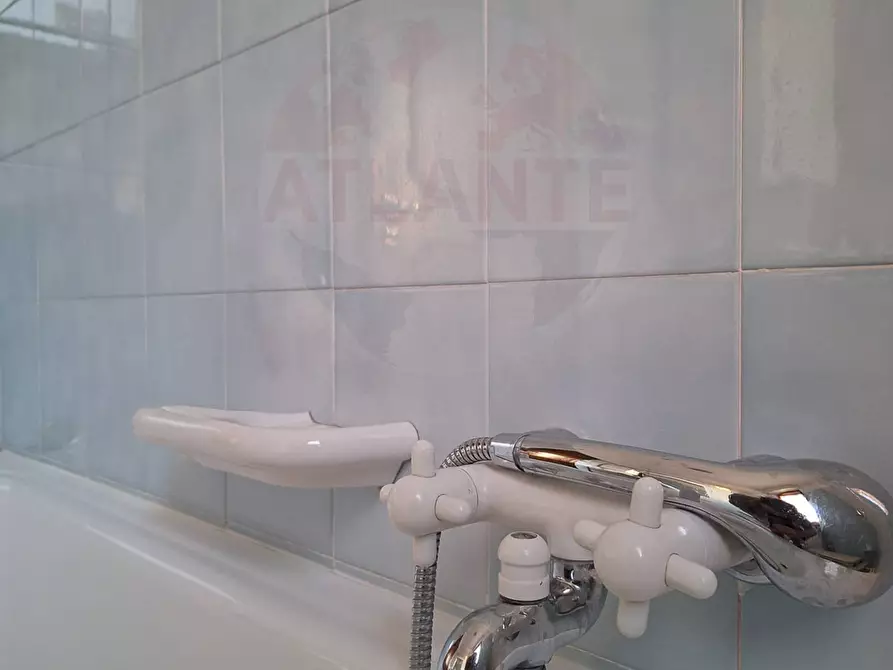 Immagine 44 di Appartamento in vendita  in Viale Italia 2 a Brescia