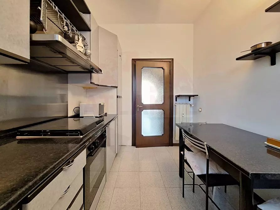 Immagine 46 di Appartamento in vendita  in Viale Italia 2 a Brescia