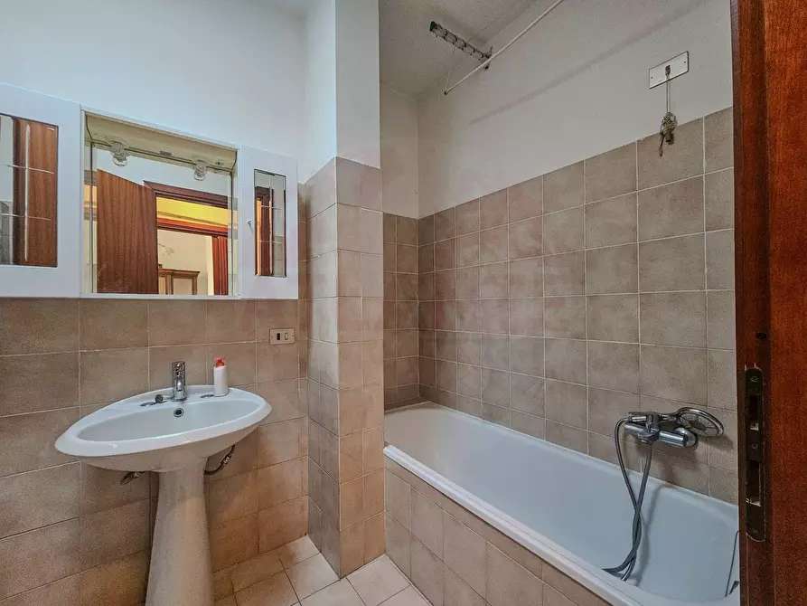 Immagine 12 di Appartamento in vendita  in Via Michelangelo 44 a Brescia