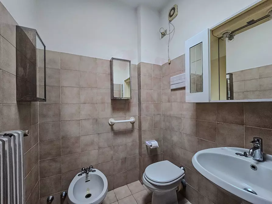 Immagine 13 di Appartamento in vendita  in Via Michelangelo 44 a Brescia