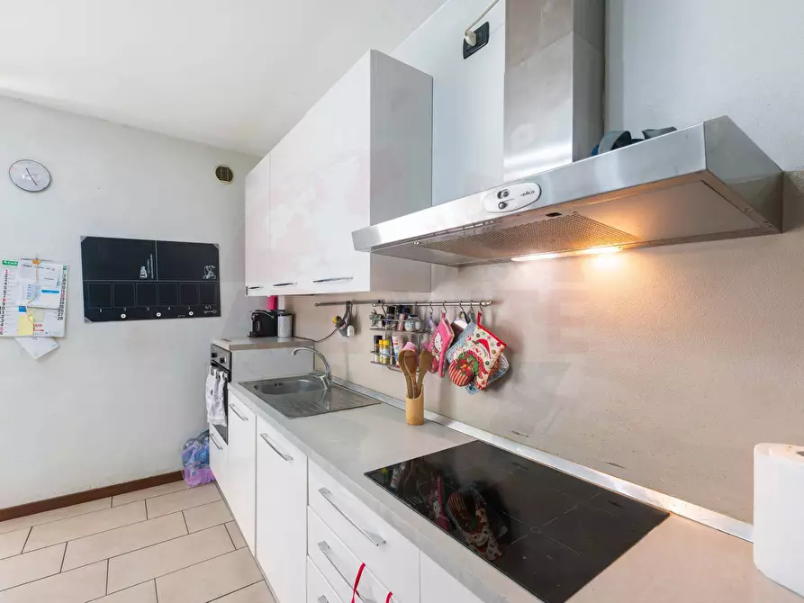 Immagine 5 di Appartamento in vendita  in via Aperta 1 a Nave