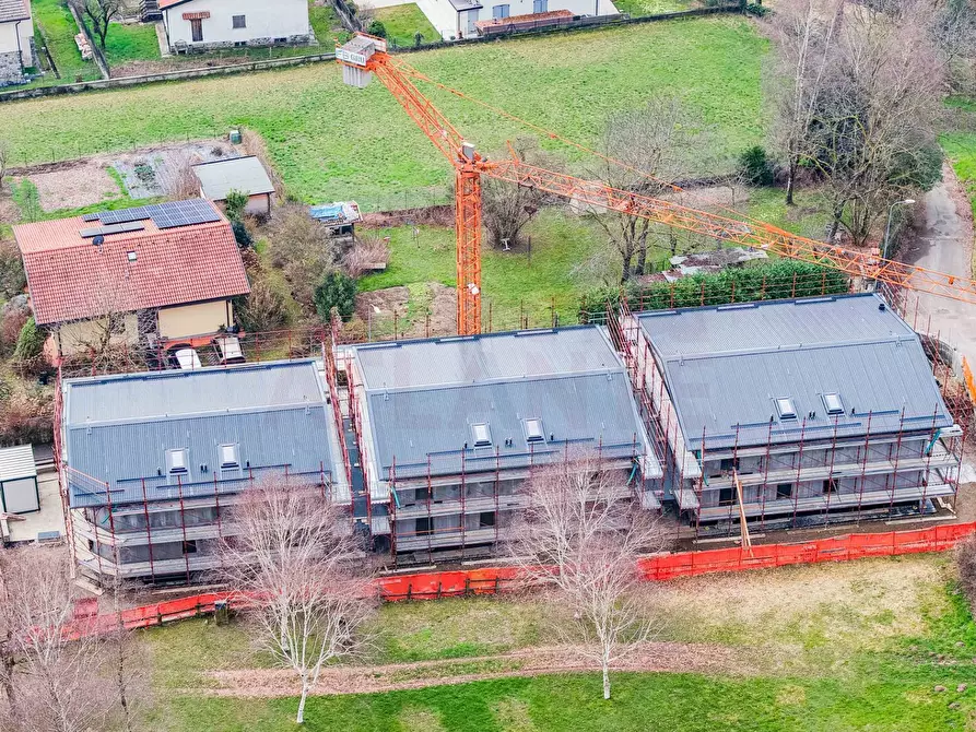 Immagine 13 di Casa semindipendente in vendita  in via Valurbes a Cimbergo